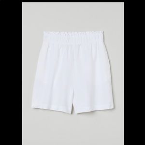 H&M linen blend pull on white shorts